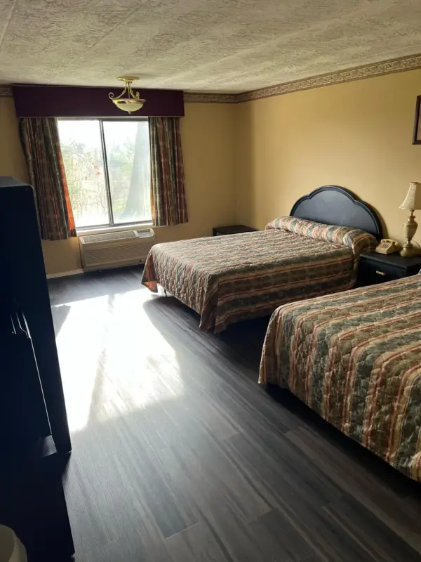 Chateau Royale Inn